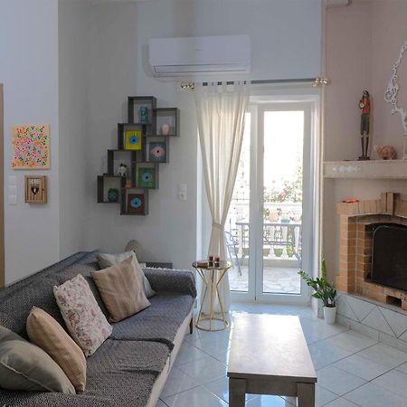 Private Spacious Apartment Athene Buitenkant foto