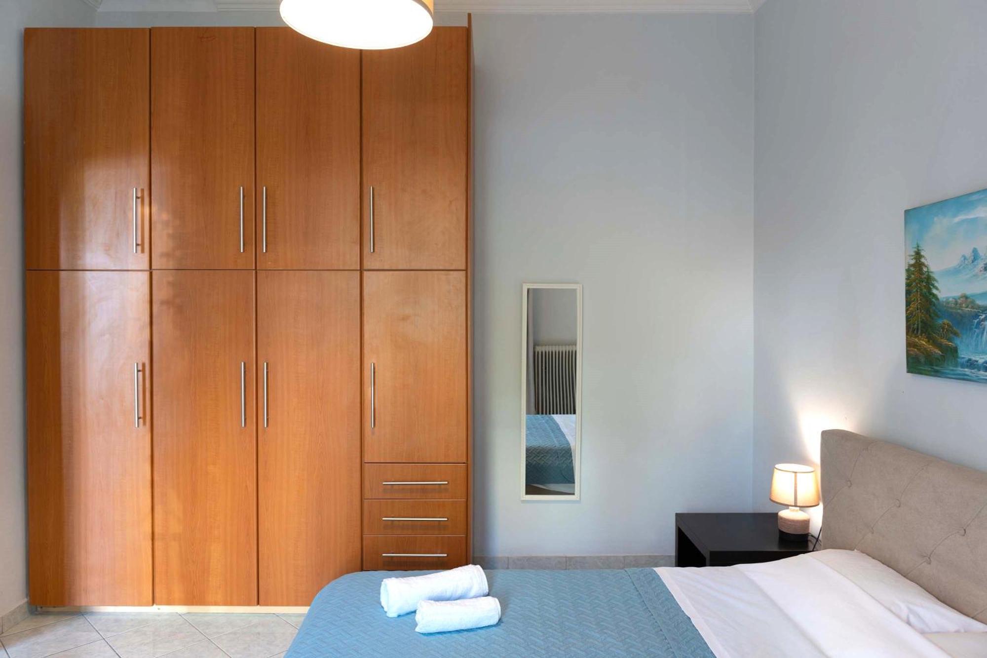 Private Spacious Apartment Athene Buitenkant foto
